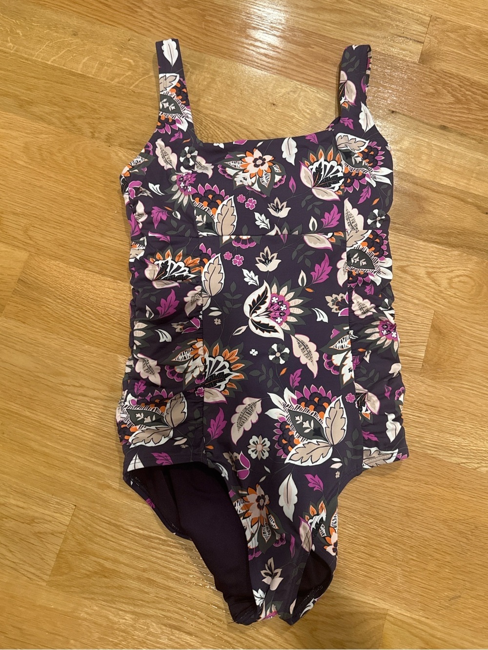 Lands’ End Women’s Size 8 Long Floral One Piece Swimsuit Tummy Control USE